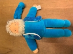 Image de Antroposofische Pop Kabouter blauw Nicky velours met schapenwol vulling