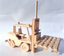 Picture of Heftruck met pallet Beukenhout 24 cm - Ceeda Cavity