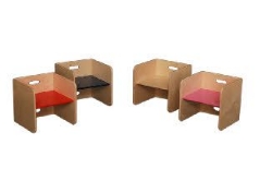 Image de Roze kubusstoel-kinderstoel met gekleurde zitting  thuisgebruik 1-8 jaar  Van Dijk Toys