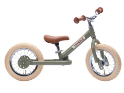 Trybike Steel 2-in-1 loopfiets Vintage Groen met stalen frame, luchtbanden en verstelbaar zadel – geschikt voor kinderen van 15 maanden tot 6 jaar.