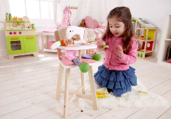 houten poppenstoel wit roze edugro hape e3600 berkenmultiplex duurzaam speelgoed