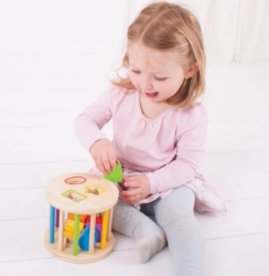 Afbeeldingen van Houten Rollende Vormenstoof-Sorteerbox, 6 vormen/kleuren - Bigjigs - Vanaf 1 jaar