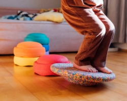 Bild von Stapelstein Balance Board Rood Classic - Creatief Spel & Beweging - 1jr+