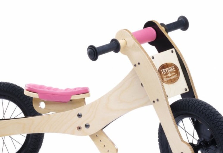 Bild von Trybike zadelhoes en kinbeschermer Roze – voor de Houten Trybike