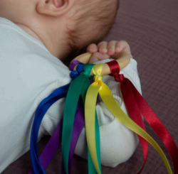 Little Botanic Baby handvlieger regenboog LB-BAHA03 Duurzaam speelgoed 2