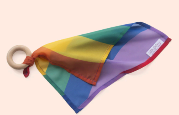 Little Botanic Playcycle speeldoek klein 30 cm met houten ring regenboog waves LB-PCSD-RFW-02 Duurzaam speelgoed 1