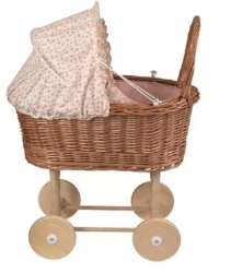 Bild von Egmond toys -  Rotan Poppenwagen met stoffen kap met lieveheersbeestjes en gebreid dekentje. Houten onderstel en wielen