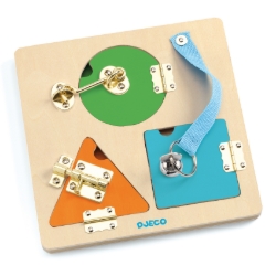 Djeco LockBasic – Houten Slotjesbord met 3 Sluitingen - vanaf 3 jaar